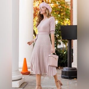 Chicwish RADIANT LINES V-NECK BOWKNOT KNIT DRESS IN PINK Size: S